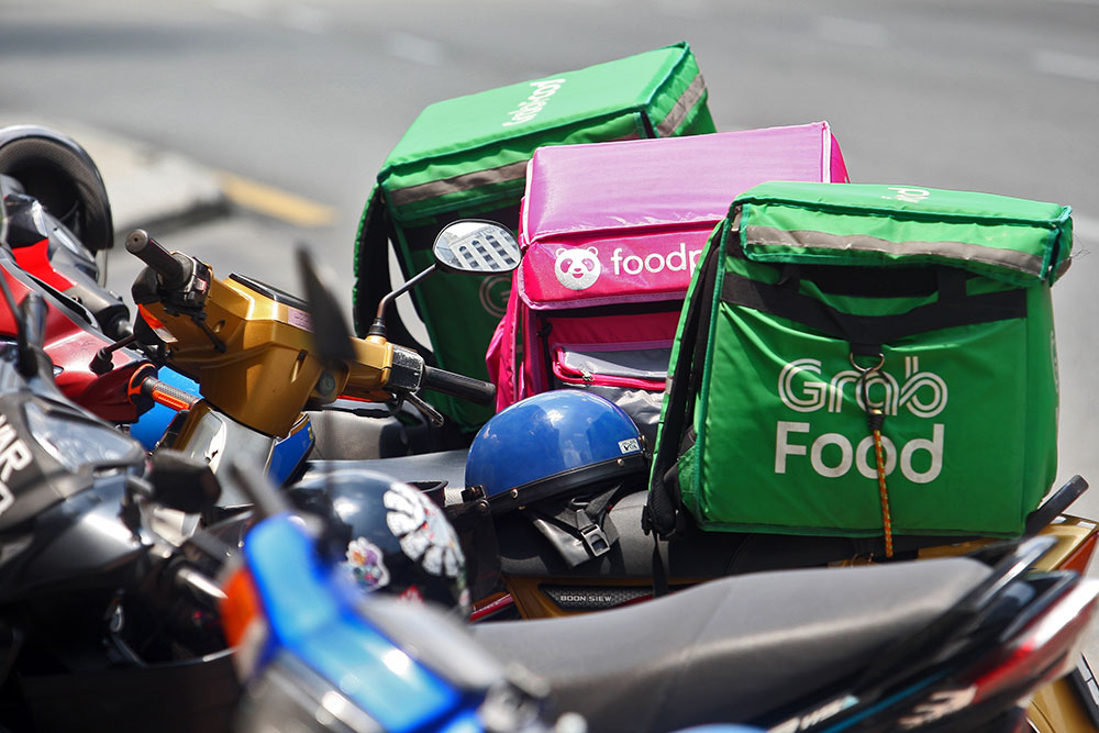 Traders and consumers now can email their complaints regarding food delivery services.