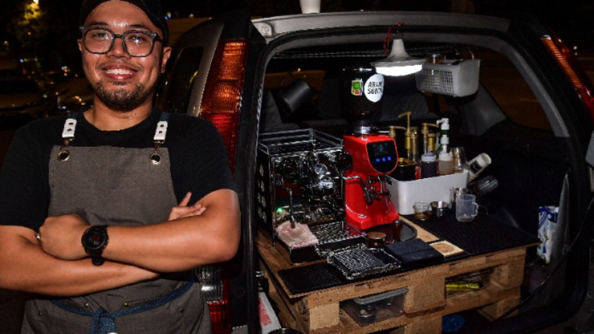 From struggles of selling coffee to paying for his own wedding thanks to this coffee business.